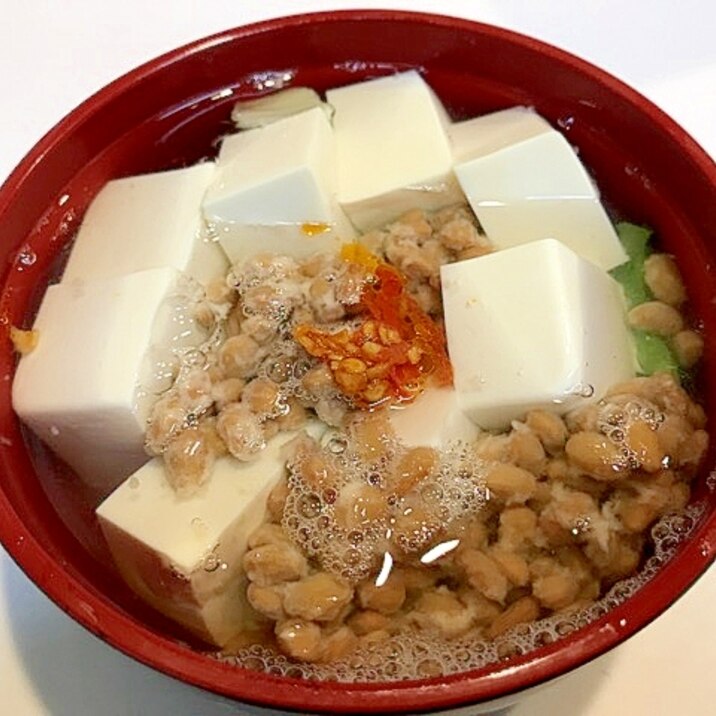 パワーアップにどうぞ☆豆腐と納豆の簡単ピリ辛スープ